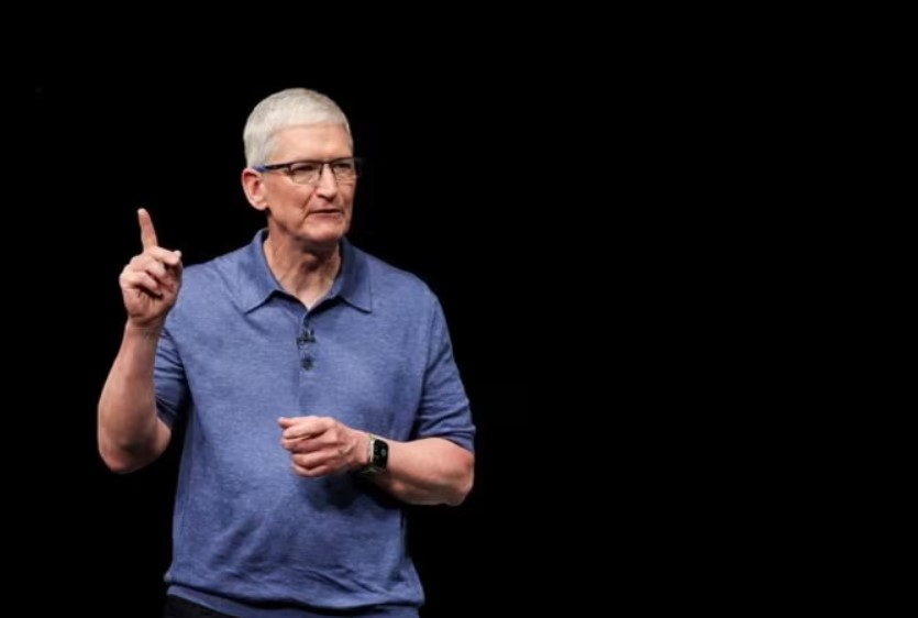 Tech CEOs advise against relying solely on degrees